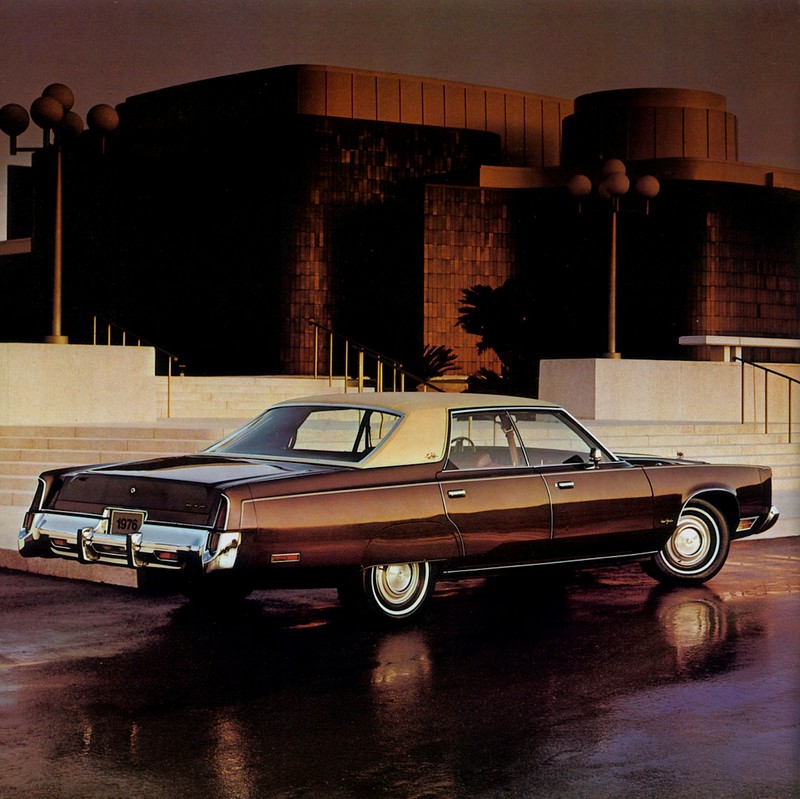 1976 Chrysler Brochure Page 3
